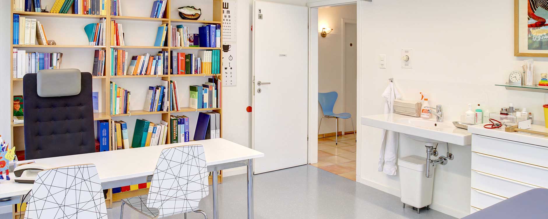 Dr. med. Beat Schenk - Behandlungszimmer
